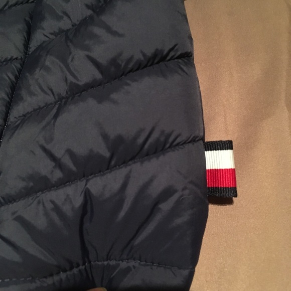 New Tommy Hilfiger vest size size s - Picture 3 of 5